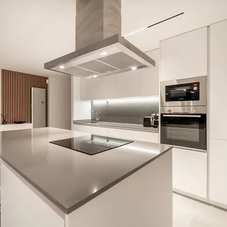 Modern Oasis Serene Apartment *