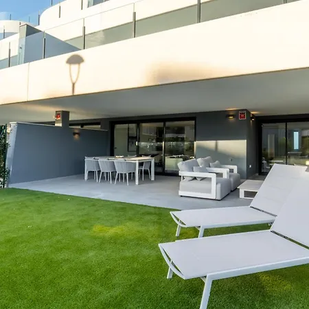 Modern Oasis Serene Apartment